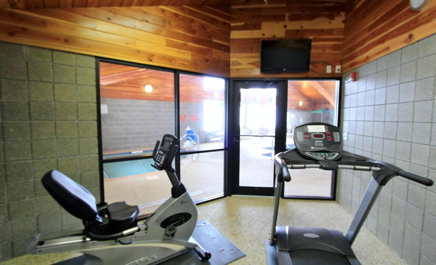 Americinn By Wyndham Cedar Rapids Airport Ngoại thất bức ảnh