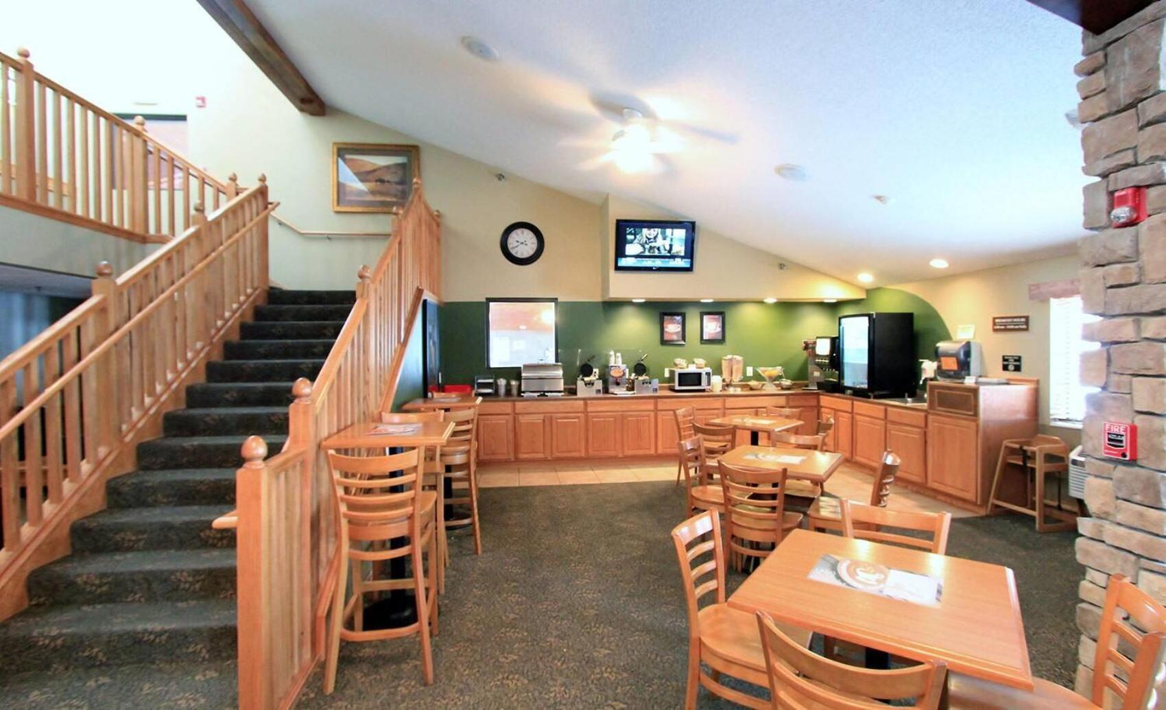 Americinn By Wyndham Cedar Rapids Airport Ngoại thất bức ảnh