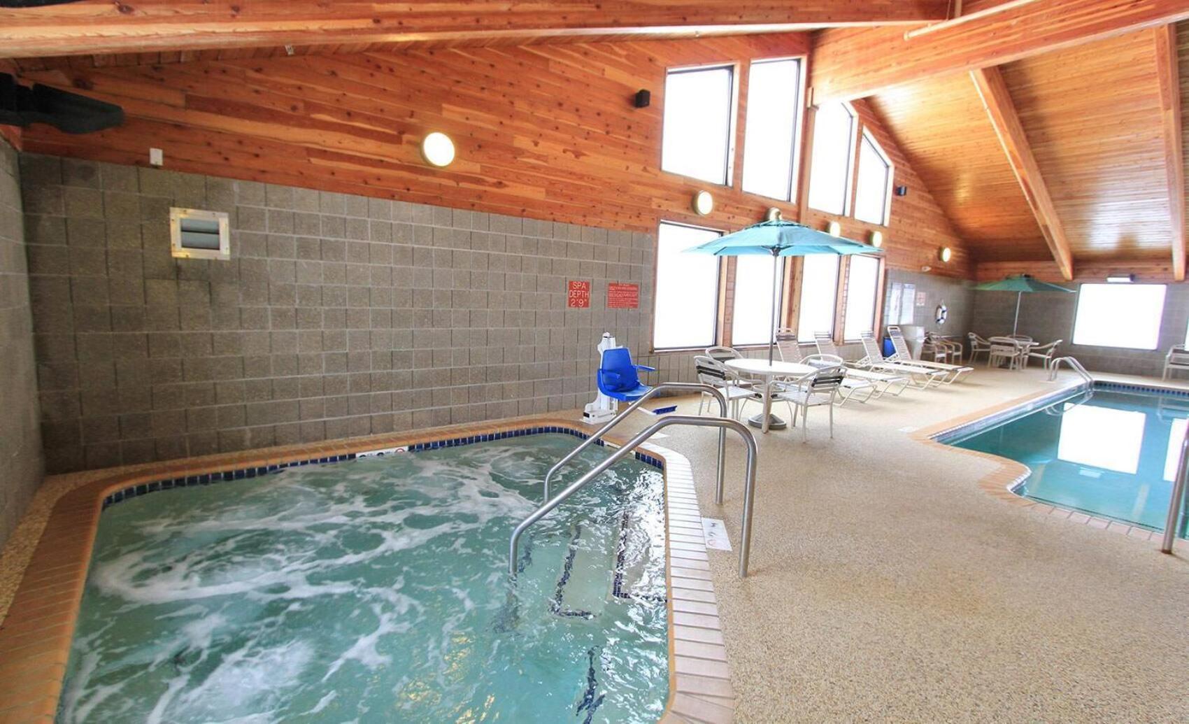 Americinn By Wyndham Cedar Rapids Airport Ngoại thất bức ảnh
